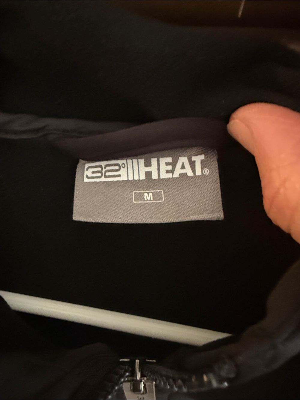 32 Degrees Black Hooded Softshell Jacket - Picture 2 of 3